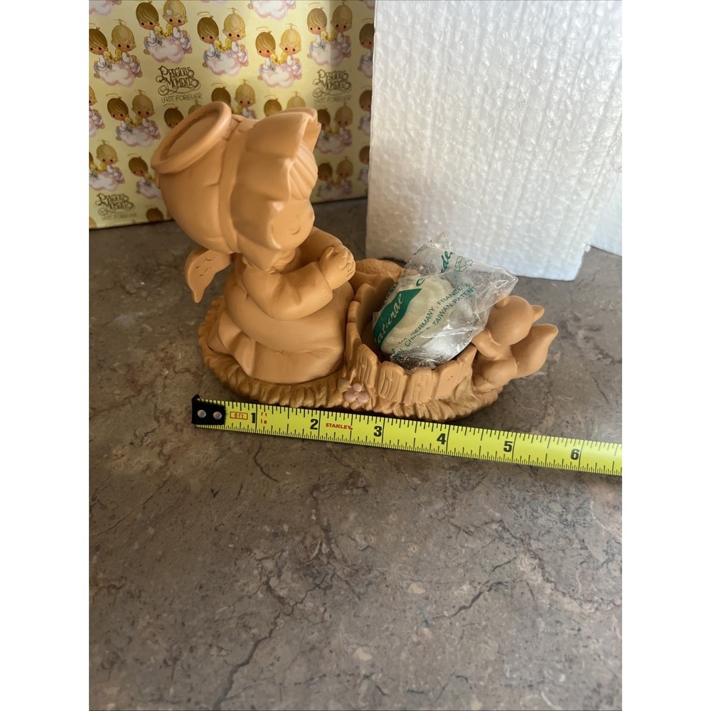 1995 Precious Moments Gardening Kneeling Girl Votive - Picture 5 of 5